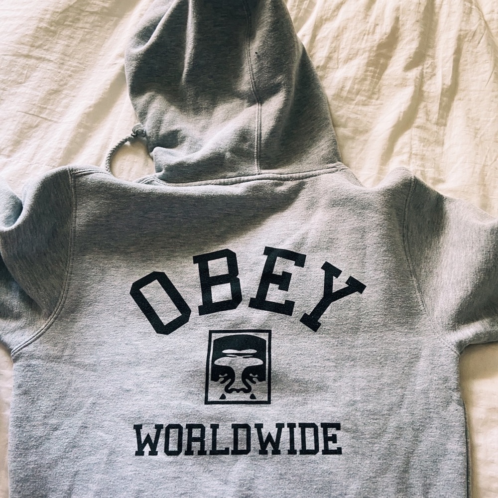 OBEY sweatshirt